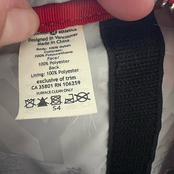 Lululemon Red Gym Essentials Kit - Picture 10 of 10